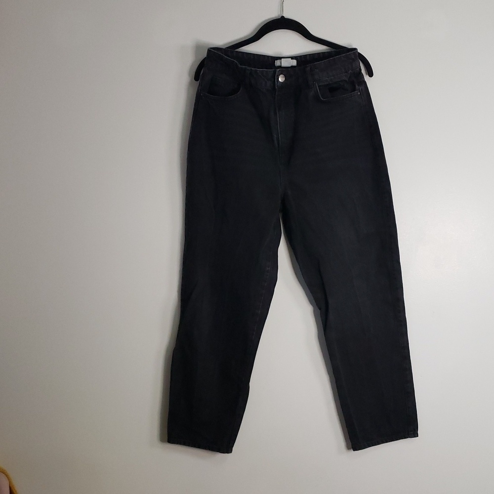 H&M mom jean high rise black jeans 8 (14.5-15”W)